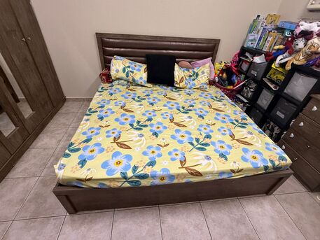 Al Murabba, Furniture, SAR 600,  Bed Set Including Bed Mattress Almirah And Dressing Table