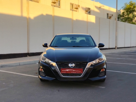 Manama, Vehicles, Cars & Trucks , BHD 5500,  Nissan Altima,  2021,  Automatic,  63000 KM,