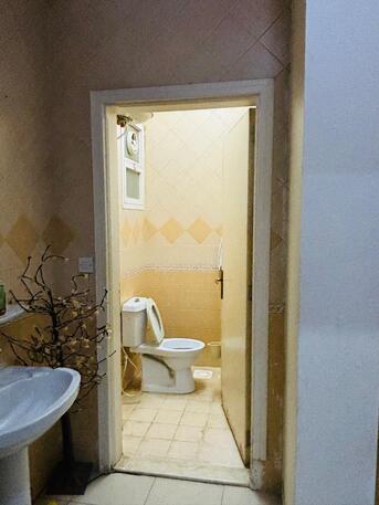 Al Mursalat, Sublets, SAR 2000/month,  1 BR,  Room In A Flat Available, Near Stc Gate 3 Al Mursalat Riyadh