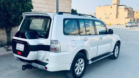 Riyadh, Vehicles, Cars & Trucks , SAR 53000,  Mitsubishi Pajero,  2017,  Automatic,  169000 KM,   GLS, , , 169,000 KM, 3.5
