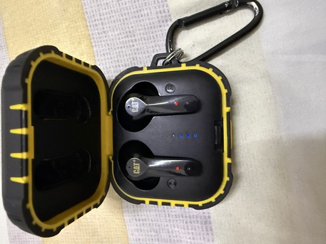 Thuqbah, Electronics, SAR 100,  CAT Earbuds