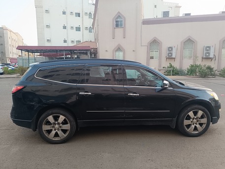 Madinah, Vehicles, Cars & Trucks , SAR 19500,  Chevrolet Traverse,  2014,  Automatic,  233 KM,    - Full Option - 2 Sunroof