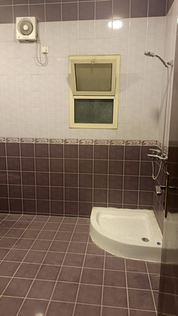 Al Iskan, Apartments, Flats, Houses & Villas, SAR 5500/year,  2 BR,  I Am Offering For Executive Becholor Only Room 6 Months Rent 5500 Riyal