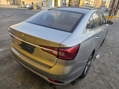 Riyadh, Vehicles, Cars & Trucks , SAR 932,  MG5 1.5 Full Option,  2024,  Automatic,  44500 KM,   Available For Lease Transfer
