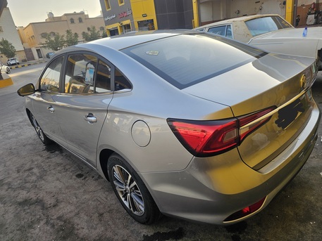 Riyadh, Vehicles, Cars & Trucks , SAR 932,  MG5 1.5 Full Option,  2024,  Automatic,  44500 KM,   Available For Lease Transfer