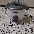 SAR 160,  Misc Items :,geepas Rice Cooker,pair Of 5kg Dumbell