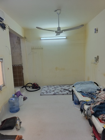 Al Batha, Bedspace For Rent, SAR 420/month,  One Bed Space For Pakistani/Indian (Hindi/urdu) Speaking Non Smoker Person On Monthly Rent