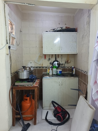 Al Batha, Bedspace For Rent, SAR 420/month,  One Bed Space For Pakistani/Indian (Hindi/urdu) Speaking Non Smoker Person On Monthly Rent