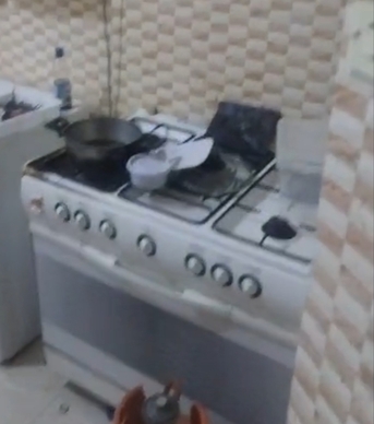 Al Batha, Furniture, SR 250,  BED.. WALLDROBE..DRESSING TABLE..BED SIDE TABLE...ONE EXTRA DRAWAS ...ONE GASS OVEN STOVER