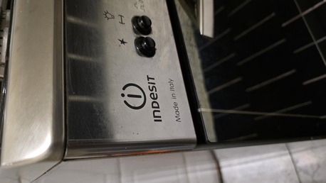 Al Khobar Al Shamalia, Appliances, SAR 650,  Made In Italy Indesit 90X60 Cm, 5 Burners Free Standing Gas Cooker Perfect Condition