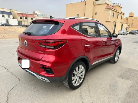 Riyadh, Vehicles, Cars & Trucks , SAR 37000,  Mg ZS,  2023,  Automatic,  159000 KM,    With Mid Option For Sales