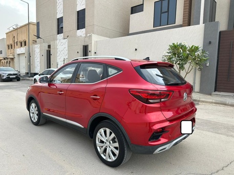 Riyadh, Vehicles, Cars & Trucks , SAR 37000,  Mg ZS,  2023,  Automatic,  159000 KM,    With Mid Option For Sales