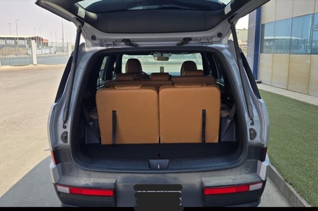 Jeddah, Vehicle Lease Transfer, SAR 2006,  Hyundai Santa Fe 2025 - 7 Seater Mid Option.
