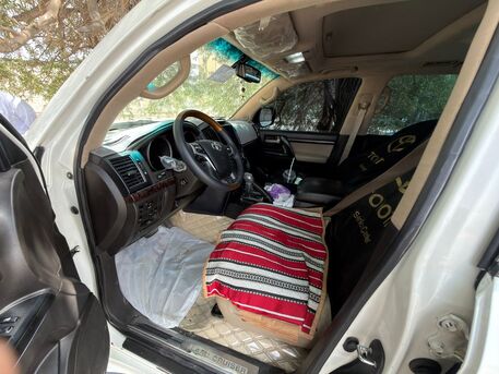 Riyadh, Vehicles, Cars & Trucks , SAR 83,  Land Cruiser 2010,  2010,  Automatic,  470 KM,  Land Cruiser VXR  Converted To 2015 – Excellent Condition/للبيع لاند كروزر VXR  مح