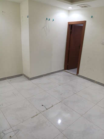 Al Naseem, Apts/Flats Wanted, SAR 1400/month,  3 BR,  Monthly Basis Room Available