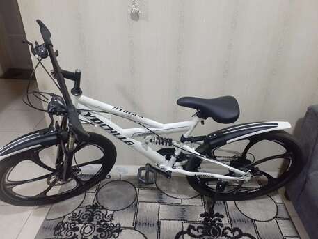 Al Khobar Al Shamalia, Bicycles, SAR 599,  11-Gear 27" Bicycle &ndash; Excellent Condition + Free Light & Free Lock