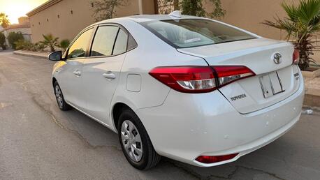 Riyadh, Vehicles, Cars & Trucks , TOYOTA YARIS Y,  2019,  Automatic,  140000 KM,  1,5 LITER DUALL VVTi 7 Multi Drive F