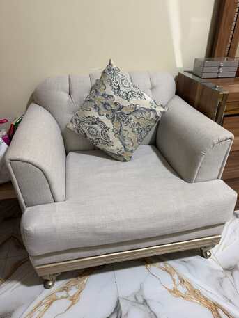 Jeddah, Furniture, SAR 650,  5 Seater Sofa Set In Good ( Only White Colour)