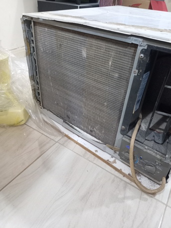 Rabigh, Air Conditioners, SAR 500,  Carrier AC 2 Ton. 24000 BTU. Excellent Working Condition