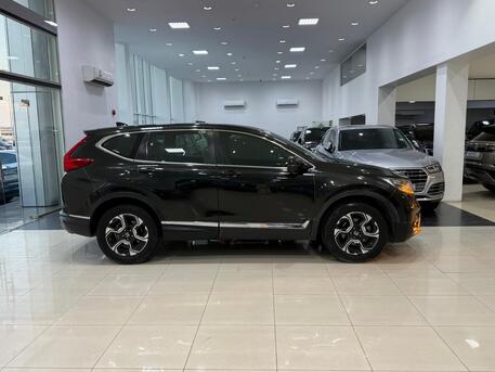Manama, Vehicles, Cars & Trucks , BHD 7500,  Honda CR-V,  2018,  Automatic,  79900 KM,    (Green)