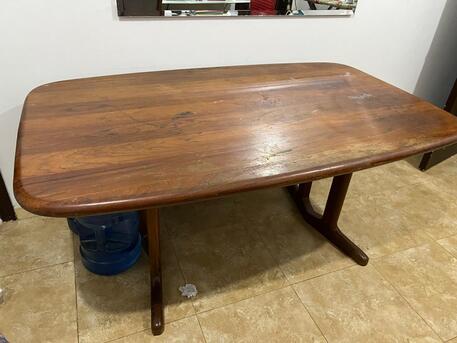 Al Faisaliyah, Furniture, SAR 150,  SOLID WOOD TABLE