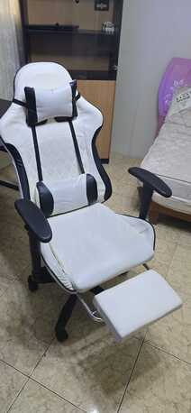 Hara, Furniture, SAR 200,  Gaming Chair Office Chair With Footrest
