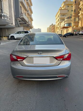 Al Ameer Fawwaz Junobi, Vehicles, Cars & Trucks , SAR 26500,  Hyundai Sonata,  2014,  Automatic,  270000 KM,    Full Options