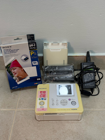 Manama, Electronics, BHD 16,  Vintage Sony DPP-FP85 Photo Printer (Complete Kit) | طابعة صور سوني كلاسيكية