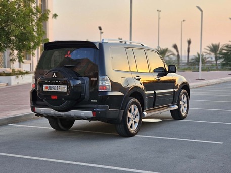 East Riffa, Vehicles, Cars & Trucks , BHD 2100,  Mitsubishi Pajero,  2007,  Automatic,  220000 KM,    GLS - 220K KM Only - Pass & Insr 31st Jan 27 - Orig Paint - 2100 BD