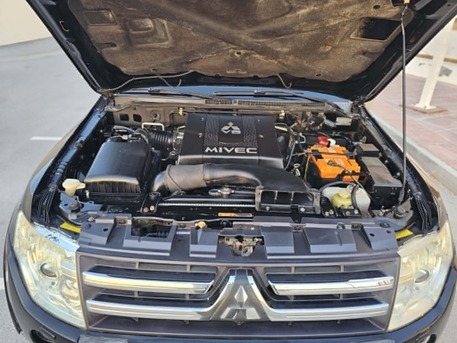 East Riffa, Vehicles, Cars & Trucks , BHD 2100,  Mitsubishi Pajero,  2007,  Automatic,  220000 KM,    GLS - 220K KM Only - Pass & Insr 31st Jan 27 - Orig Paint - 2100 BD