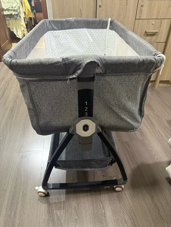 Khobar, Furniture, SAR 300,  Baby Bassinet And TV Table