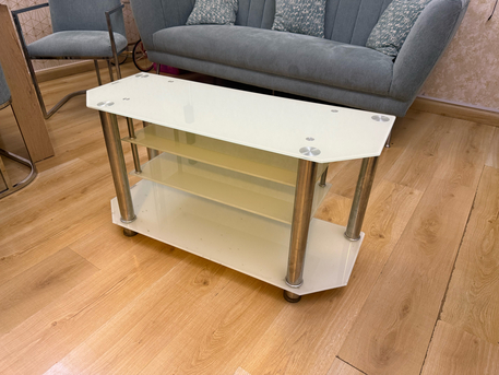 Khobar, Furniture, SAR 300,  Baby Bassinet And TV Table