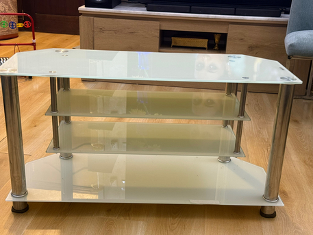 Khobar, Furniture, SAR 300,  Baby Bassinet And TV Table