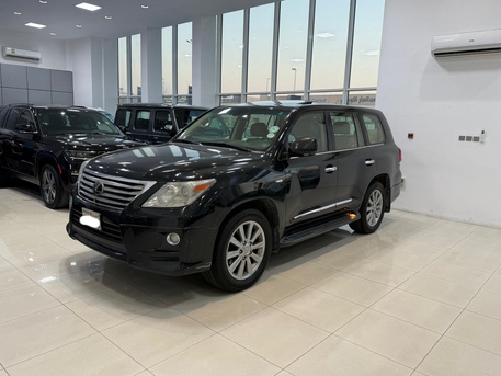 Manama, Vehicles, Cars & Trucks , BHD 9900,  Lexus LX 570,  2010,  Automatic,  316200 KM,  Lexus LX-570  (Black)