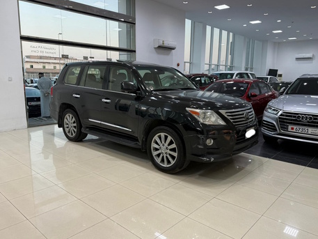 Manama, Vehicles, Cars & Trucks , BHD 9900,  Lexus LX 570,  2010,  Automatic,  316200 KM,  Lexus LX-570  (Black)