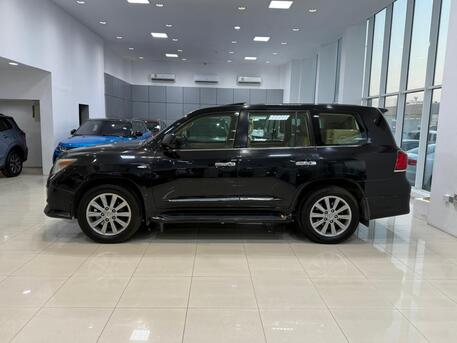 Manama, Vehicles, Cars & Trucks , BHD 9900,  Lexus LX 570,  2010,  Automatic,  316200 KM,  Lexus LX-570  (Black)