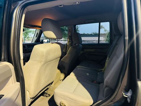 Manama, Vehicles, Cars & Trucks , BHD 1650,  Jeep Commander,  2006,  116000 KM,  Low Mileage - Customized Color