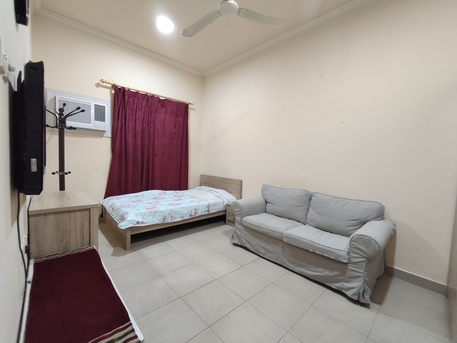 Manama, Apartments, Flats, Houses & Villas, BHD 140/year,  1 BR,  Jidali:- Furnished Studio Flat On Rent With Ewa..