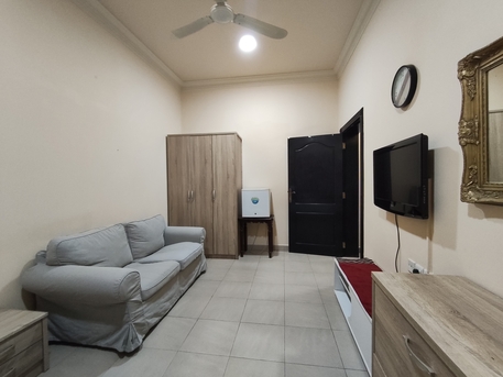 Manama, Apartments, Flats, Houses & Villas, BHD 140/year,  1 BR,  Jidali:- Furnished Studio Flat On Rent With Ewa..