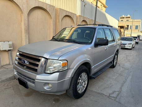 Riyadh, Vehicles, Cars & Trucks , SAR 20,  Ford Expedition,  2011,  Automatic,  288 KM,    (Fuel Flex) Semi Optional Asking 20k
