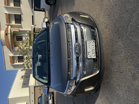 Yanbu, Vehicles, Cars & Trucks , SAR 30000,  Ford Edge Limited,  2013,  Automatic,  219000 KM,    For Sale. Price 30,000 SAR (Negotiable).