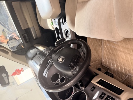 Muharraq, Vehicles, Cars & Trucks , BHD 4800,  Toyota Sequoia,  2012,  Automatic,  240000 KM,