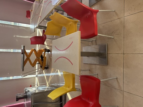 Jeddah, Furniture, SAR 375,  Table And Chair