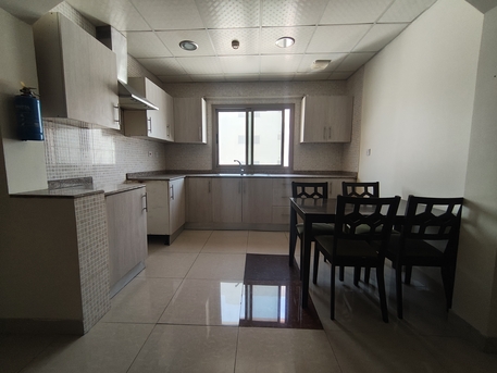 Juffair, Apartments, Flats, Houses & Villas, BHD 230/year,  2 BR,  Amazing Offer Gorgeous Semi Frunished 2bhk At Juffair Just 250