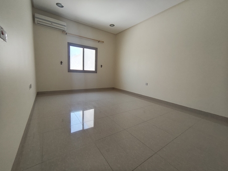 Juffair, Apartments, Flats, Houses & Villas, BHD 230/year,  2 BR,  Amazing Offer Gorgeous Semi Frunished 2bhk At Juffair Just 250