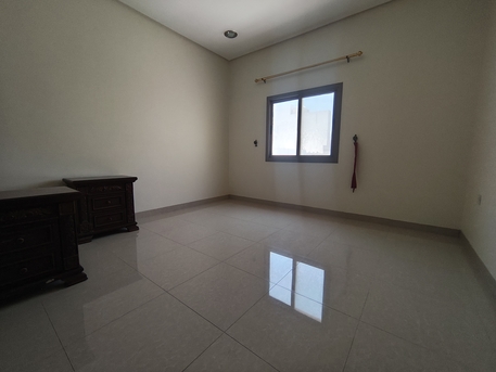 Juffair, Apartments, Flats, Houses & Villas, BHD 230/year,  2 BR,  Amazing Offer Gorgeous Semi Frunished 2bhk At Juffair Just 250