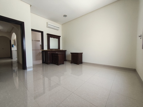 Juffair, Apartments, Flats, Houses & Villas, BHD 230/year,  2 BR,  Amazing Offer Gorgeous Semi Frunished 2bhk At Juffair Just 250