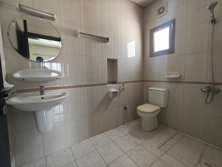 Juffair, Apartments, Flats, Houses & Villas, BHD 230/year,  2 BR,  Amazing Offer Gorgeous Semi Frunished 2bhk At Juffair Just 250