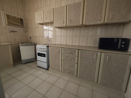 Juffair, Apartments, Flats, Houses & Villas, BHD 320/year,  2 BR,  Amazing Offer 2 Bhk At Juffair Just 320