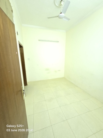 Muharraq, Apartments, Flats, Houses & Villas, BHD 100/month,  2 BR,  Flat For Rent Two Bedroom Near Alosra Restaurant Muharraq